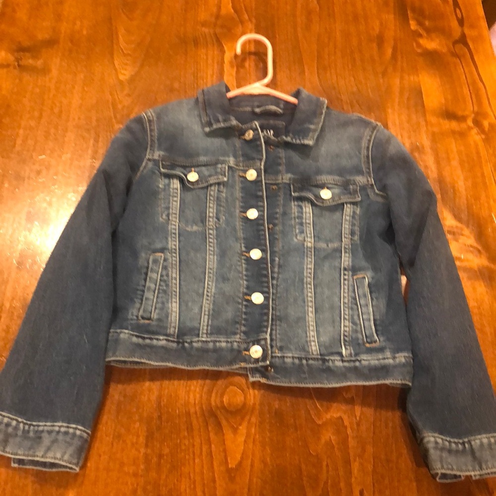 Girls Jean jacket. Gap size XL.